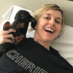 Nadia Toffa Instagram - Mi sveglio sempre col sorriso e la mia principessa Totó pure. Ciliegia della mia vita ❤️ ci vediamo stasera a #leiene carica più che mai. Non vedo l’ora. Vi strapazzo di baci. A più tardi #leiene