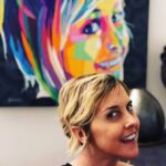 Nadia Toffa Instagram - Buongiorno splendide creature! Sentite qui Picasso che dice “Non ho mai reso la pittura un'opera d'arte. È solo ricerca”. Un genio di modestia. Buona giornata a colori a tutti voi 🌈 vi voglio un bene illimitato ❤️ #sorridisempre #stoffa #beneinfinito