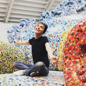 Nadia Toffa Instagram - Poltrona pollicino a #mosaico #bellissima #divertirsiconpoco #artedavivere