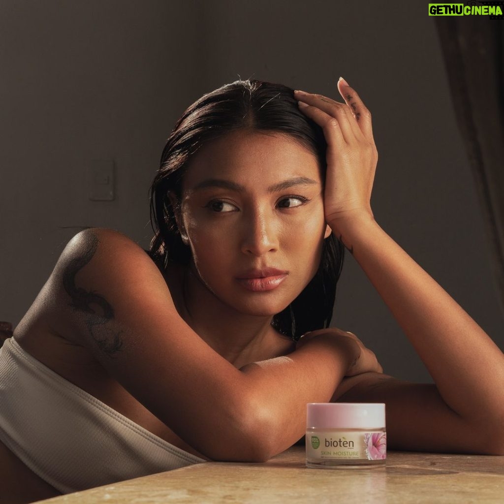 Nadine Lustre Instagram - glowing skin for the new year @biotenphilippines