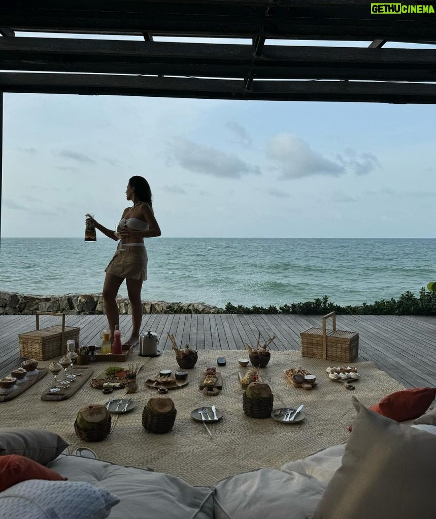 Nah Cardoso Instagram - que sonho de piquenique @carmeltaiba 🍃🥥🍇🍓🍒🍋🌺🌊 Carmel Taíba Exclusive Resort