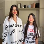 Nah Cardoso Instagram - READY FOR U, Taylor ❤️✨ primeiro show da Alice e claro que tinha que ser comigo, a tia doida dos shows! felizzzz em proporcionar esse momento pra ela e que vamos viver isso juntinhas 🥹 #SPTSTheErasTour #SaoPauloTSTheErasTour #TSTheErasTour #theerastouroutfit São Paulo, Brazil