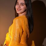 Naisha Khanna Instagram - Hellow 💛🌻 Wearing @urbanstree 📸: @s3.mumbai