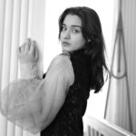 Naisha Khanna Instagram - B&W🤍🖤 👗: @meeamifashion 📷: @ankitsahu8589 #ootd #instagood #blackandwhite #explorepage