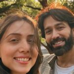 Nakuul Mehta Instagram - Here's to love ❤️ There is something so wonderful and wholesome about partners who have seen each other grow up.. and helped each other stay children too ☺️ When I first found out that @jank_ee and @nakuulmehta have been together since they were teenagers just like @daisy_clicks and I have (for 18+ years!), it felt so beautiful and reassuring to know. Just like Nakuul spoke in this reel, in in my own relationship, Daisy earned more than me for the first few (long) years of my career, and I'd joke how she was the breadwinner of the family and I was the bread eater! But if it weren't for her giving me the space to find my own path (that I hope I gave her too), I don't think I'd ever have reached here. And I'm so so glad to see what we have mirrored in what Jankee and Nakuul have, and I can speak for Nakuul too when I say, we know every day how lucky we are to have it 🤗 So this video is dedicated to the women who make us the men we are.. with whom we learn every day what it is to have an equal relationship, together ❤️ 🚨 Episode 3 of @beamanyaar feat. my friend and favourite man, @nakuulmehta is OUT NOW only on YouTube.com/WeAreYuvaa. Go watch it!! 🚨 Supported by @rnp_foundation UNFILTERED podcast available on @amazonmusicin Associate partners @maybelline_ind & @themancompany . . . . #WeAreYuvaa #5YearsOfYuvaa #NakuulMehta #BeAManYaar #beamanwithnikhiltaneja #beaman #talkshow #positivemasculinity #nakuulmehta #nakuuljankee #nakuulforever