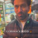 Nakuul Mehta Instagram - They say you are a kinder hooman if you think Gulab Jamuns are greater than Rosgullas Please debate ⬇️