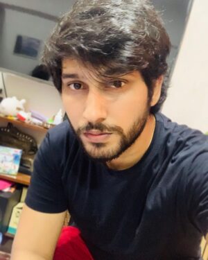 Namish Taneja Instagram - 🍓