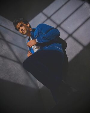 Namish Taneja Instagram - You'll have good days, bad days, overwhelming days, too tired days, “I'm awesome” days, “I can't go on” days, and every day you'll still show up. 
.
.
.
.
.
.
.
Styling : @shalu_jaiswani 
👨‍🎨- @makeup_artist_dipak_nayak_ 
💇‍♂️- @hmu_by_rb 
Outfit - @raddesignerstudios 
Tshirt - @__wakeyourdreams__ 

#allbecauseofmyfans #namishtaneja