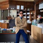 Namkoong Min Instagram - 오늘밤 천원짜리 변호사 마지막회가 방송됩니다. 검사님이나 저나 진실을 스스로 정의할 수는 없습니다. 그저 가까이 다가가려고 노력할 뿐이지. 이번에는 제가 조금더 가까이 다가갔다고 생각합니다. 본인이 소화할수 있는 가장 이상적인 방법을 한번 생각해봐요. 그게 내가 내준 숙제니까. 108페이지 빙고!! 양상구씨 문제를 해결하는 방식에는 굉장히 여러 가지가 있습니다. 가장 절망적인 순간에 놓여있다고 해서, 자신이 감당할 수 없는 그 끈을 놓아버리는 것 만이 최선의 선택입니까? 세 번째 웃으면 저랑 사귈래요? 세 번째 웃었어요. 네가 나한테 해줄수 있는게 뭐가 있을까 생각해봤어. 나랑 결혼해줄래? 나는 천원짜리 변호사다.