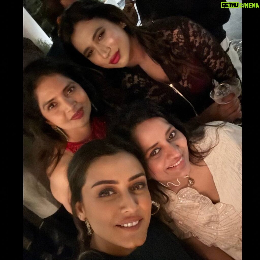 Namrata Shirodkar Instagram - An intimate evening celebrating a special couple @sudhareddy.official and #KrishnaReddy, hosted by the perfect duo, @jcpavanreddy and Samyukta! Here’s to 25 and many more together!! ❤️🥂❤️ @iamsswathi @parvathi_reddy_nukalapati_ @pranathi_nandamuri #AboutLastNight #HyderabadNights