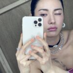Nana Instagram - 기분좋은 날 🩷 @Swarovski #Swarovski #Joyfulextravagance #繽紛璀璨