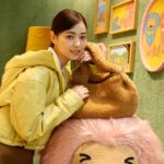 Nanase Nishino Instagram - 🦁「TOD'S LIE ON A LION」🖼 ライオンの家族のリビングをイメージしたスペースにお邪魔してきました。 ぜーんぶもこもこ✨ もこもこアイテムも ライオンも可愛くて とにかく癒されました🎉 伊勢丹新宿店で今日から16日まで！ ぜひ行ってみてください😉 #Tods