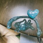 Nanase Nishino Instagram - 目を離した隙に平たくなってゆくスライム…💧 お子さまとスライム遊び