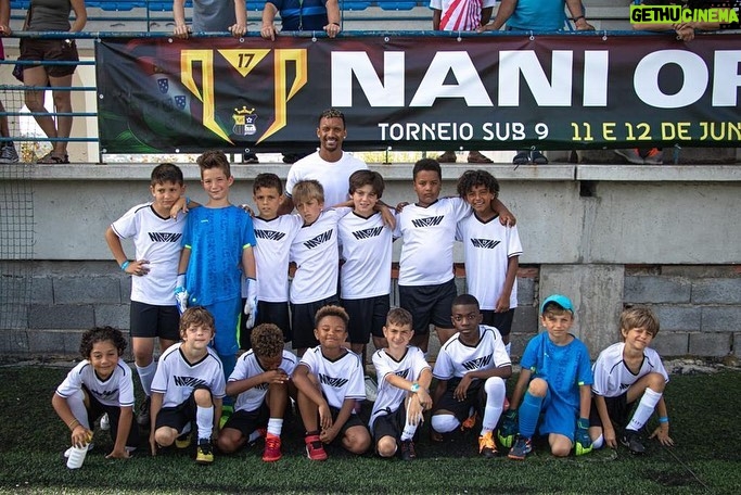 Nani Instagram - Memórias de dois dias incríveis, com muito futebol e diversão 📸🤩🏆⚽️ #NaniOriginsCup #Massama #football #torneio #family #origins #portugal Complexo Desportivo Real Sport Clube