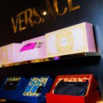 Naravit Lertratkosum Instagram – Versace Holiday Fragrance! 🖤💛

ใกล้ถึงช่วงเวลาแห่งความสุขปลายปีแบบนี้ ใครกำลังมองหาของขวัญให้กับคนพิเศษ ปอนด์ขอแนะนำน้ำหอม Versace และชุดของขวัญ Versace Holiday Set

ให้กลิ่นหอมแทนความรู้สึก เพียงแค่ได้กลิ่นน้ำหอม Versace ก็คิดถึงปอนด์ทันที

Versace Holiday Fragrance Season Pop-up
📍 Beauty Hall ชั้น M พารากอน ดีพาร์ทเม้นท์สโตร์
🗓️ วันนี้ – 25 ต.ค. 2566 

#VersaceFragrances
#VersaceHolidayFragrance
#DylanPurplexPond
@beautyhall_thailand
