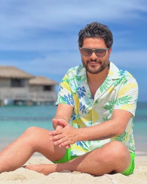 Nassif Zeytoun Instagram - "Collect Moments, Not Things.”
#NassifZeytoun 💡