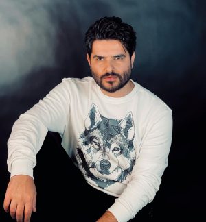 Nassif Zeytoun Instagram - 🐺

#NassifZeytoun 💡