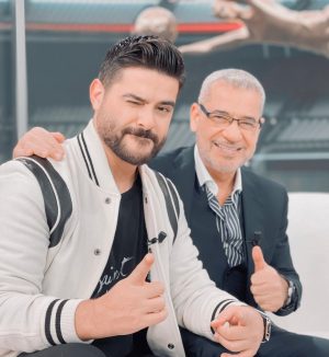 Nassif Zeytoun Instagram - من حلقة صدى الملاعب  مع الصديق الكبير و الراقي المحب و العزيز على قلبي ابو كرم الحبيب، كانت حلقة ممتعة جداً  بتشكرك من قلبي على الذوق 
و اللطف و رقي الملقى

 #ناصيف_زيتون #ناصيف_صدى_الملاعب #مصطفى_الاغا #صدى_الملاعب
@mbc1 
@natalieeldaccach 
@ounass 

#NassifZeytoun 💡