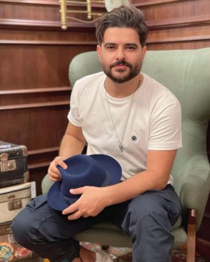 Nassif Zeytoun Instagram - "Don't give the small things more
time than they deserve.” 
#NassifZeytoun 💡