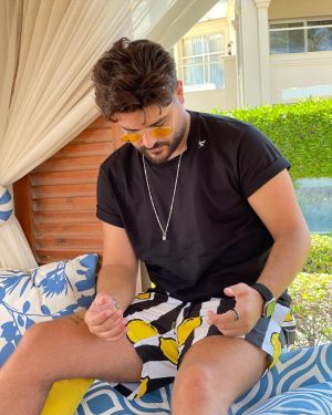 Nassif Zeytoun Instagram - #NassifZeytoun 💡🍋