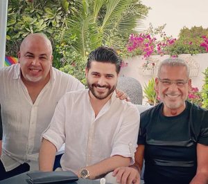 Nassif Zeytoun Instagram - المحطة الدائمة بكل زيارة الى دبي عند حبيب القلب ابو كرم مع الشريك الدائم بسام الترك و صديق ايام الدراسة و النجم ايمن عبد السلام ... ابو كرم بيجمعنا 🙏🏻
#NassifZeytoun 💡