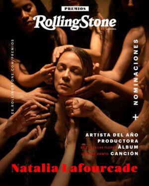 Natalia Lafourcade Instagram - Gracias @rollingstone @rollingstoneenespanol ♥️🙏🏼 por hacerme parte de estas nominaciones con #detodaslasfloresnl celebro el trabajo de mis compañeras y compañeros, la transformación de la música y de la industria en estos tiempos que nos reta a seguir buscando y reinventando nuestros mundos. Nos celebro como artistas y celebro que con nuestras músicas podamos conectar con tantos corazones en el mundo. ¡Gracias vida! Y gracias a ustedes mi gente linda que siguen dando sentido a cada paso caminado y también a todos los que vienen por andar. 🕊❤️🌸🌬🍃