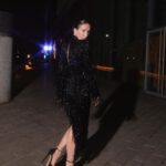 Natalia Oreiro Instagram - ⁣ Llegando a lo de @ferdente ⁣ 🖤🎬🖤🎙️🖤 📸 @brunoilusorio 🖤 @mariagorof 🖤 @karinacamporinomkp 🖤 @giachinomatias 🖤 @luligemelli 🖤 @bliss.com.ar 🖤 @turtupab - По дороге на @ferdente 🖤🎬🖤🎙️🖤