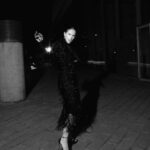 Natalia Oreiro Instagram - ⁣ Llegando a lo de @ferdente ⁣ 🖤🎬🖤🎙️🖤 📸 @brunoilusorio 🖤 @mariagorof 🖤 @karinacamporinomkp 🖤 @giachinomatias 🖤 @luligemelli 🖤 @bliss.com.ar 🖤 @turtupab - По дороге на @ferdente 🖤🎬🖤🎙️🖤