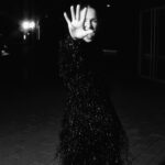 Natalia Oreiro Instagram - ⁣ Llegando a lo de @ferdente ⁣ 🖤🎬🖤🎙️🖤 📸 @brunoilusorio 🖤 @mariagorof 🖤 @karinacamporinomkp 🖤 @giachinomatias 🖤 @luligemelli 🖤 @bliss.com.ar 🖤 @turtupab - По дороге на @ferdente 🖤🎬🖤🎙️🖤