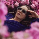 Natalia Oreiro Instagram - ⁣ ☀️🌸😎☀️🌸😎☀️⁣ Que les parecen estas gafas? 🕶️ @byranieri @lasoreirooficial 🕶️ Y traen cadenita para no perderlas!😃 @brunoilusorio @luligemelli @karinacamporinomkp @giachinomatias @veronica.bonomo @tomas_bergman @anteraestudio