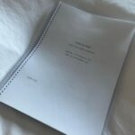 Natalia Oreiro Instagram - ⁣ El lunes comienzo una nueva peli, la primera dirigida por mi querida @ml_berch Aquí estoy, estudiando con ganas y amor 💜