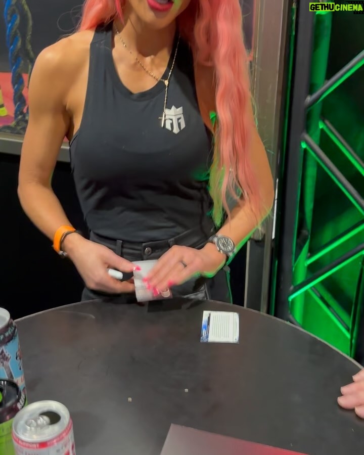 Natalie Eva Marie Instagram - ❤️ love my @monsterenergy @reignbodyfuel family! Always a blast spending time together!! Shout out to @7eleven for hosting another great convention, I love getting to meet and talk with everyone that attends 🥳 Las Vegas, Nevada