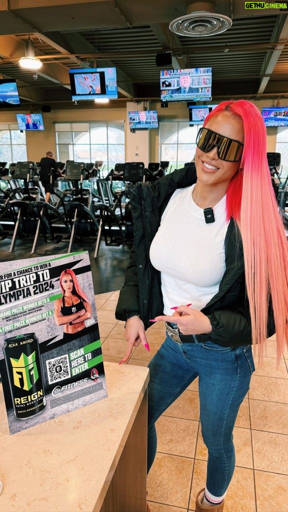Natalie Eva Marie Instagram - 📣 HUGE GIVEAWAY ALERT‼️ I’m pumped to bring you an exclusive opportunity for a chance to attend the Mr Olympia later this year, courtesy of @reignbodyfuel . 🔋 🙌🏽The grand prize winner will get a VIP trip to the 60th edition of this iconic fitness event hosted by YOURS TRULY 🕺🏻   🕺🏻But that’s not all—besides the chance to hang with your girl at the industry’s most exciting event, #REIGN is also giving away… ✅ a 24 Hour Fitness personal training package, ✅a REIGN cooler, and ✅a whole year’s supply of REIGN—your go-to for peak performance and unbeatable energy!” 🚨Don’t miss out…you can enter until February 29 so head over to your nearest 24HR Fitness, pick up your favorite REIGN flavor and enter for your chance to WIN!!!” Can’t wait to hang and see the winner 🏆 there!!