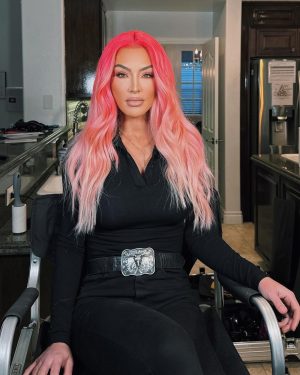 Natalie Eva Marie Instagram - Love it when my boys glam me up for a little lewkkk 💄 💁🏻‍♀️💫
-
Hair: @jasonhaiir 
MUA: @makeupbyapollo