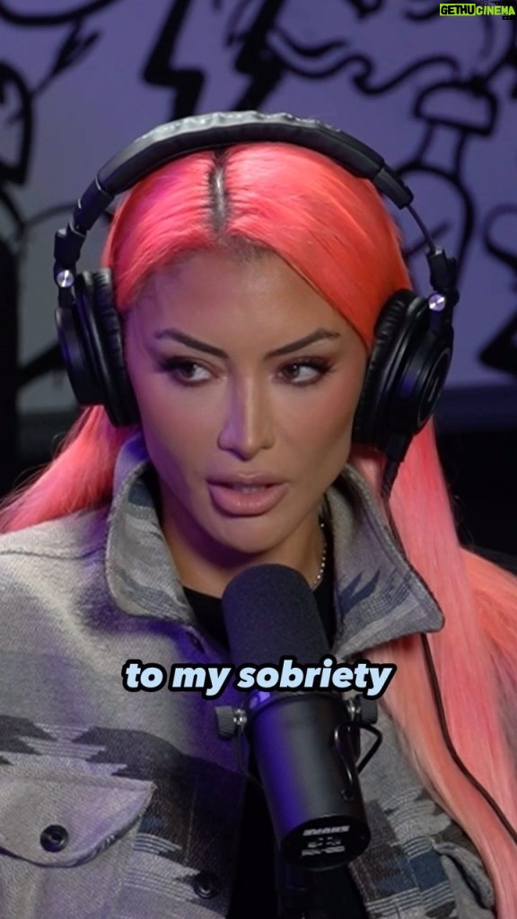 Natalie Eva Marie Instagram - “Did you ever fumble the ball over and over before you achieved your sobriety?” If you’re comfortable sharing, we’d love to hear from you guys as well.. How was your journey before achieving sobriety? #TheHopeaholics #Sober #Sobriety #Soberpodcast #Sobercurious #Relapse #Wedorecover #Recovery