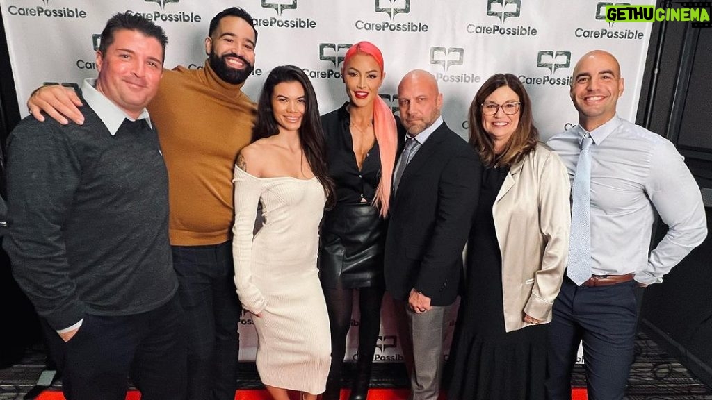 Natalie Eva Marie Instagram - 🙏🏽🇺🇸 @thehopeaholics stepped out this weekend in support of our Veterans 🇺🇸 , for Care Possibles 10th annual Salute to the Military charity event. Thank you to all our service men and women who have fought to give us our freedom, and to those currently serving🙏🏽 Grateful to all of you who have given so much to our country. 🇺🇸🙏🏽