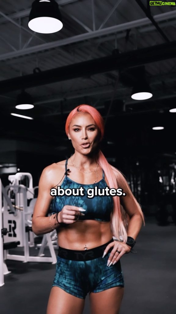 Natalie Eva Marie Instagram - NEW Workout Video now On my YouTube channel⬆️ ! Glute WORKOUT no equipment needed LFG🦾 👆🏽Link In Bio 👆🏼 - 💫Outfit/shoes/ : @tyrsport Use My Code For Free Shipping NEMFGS