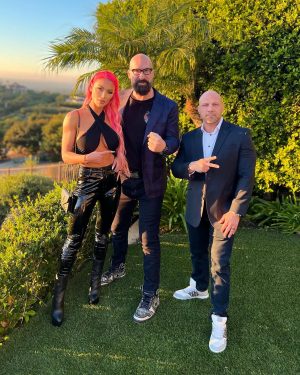 Natalie Eva Marie Instagram - The @thehopeaholics crew stepped out tonight for a little charity poker tournament. 🃏🃏

🧠 All proceeds tonight go towards funding future brain research FOCUSING ON REGENERATIVE MEDICINE AND BRAIN PRESERVATION. @aokifoundation @steveaoki 

#HealthIsWealth #BrainHealth