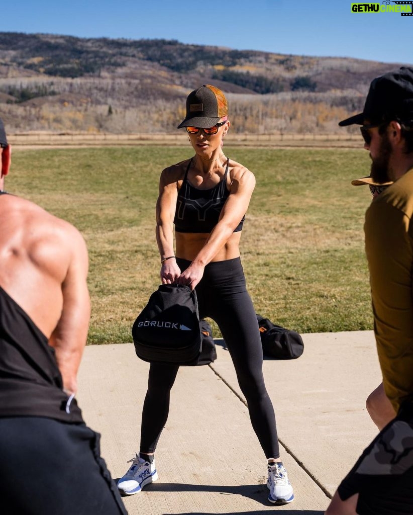 Natalie Eva Marie Instagram - Getting a workout in with our guides in between hunts @threeforksranchlodge . - Hiking all morning and early evening at 7,000 + ft is no joke, even less of a joke when you are packing out 350lbs of meat. #StayReady - Workout fit: @tyrsport 📸 @travperk_photo The Lodge and Spa at Three Forks Ranch