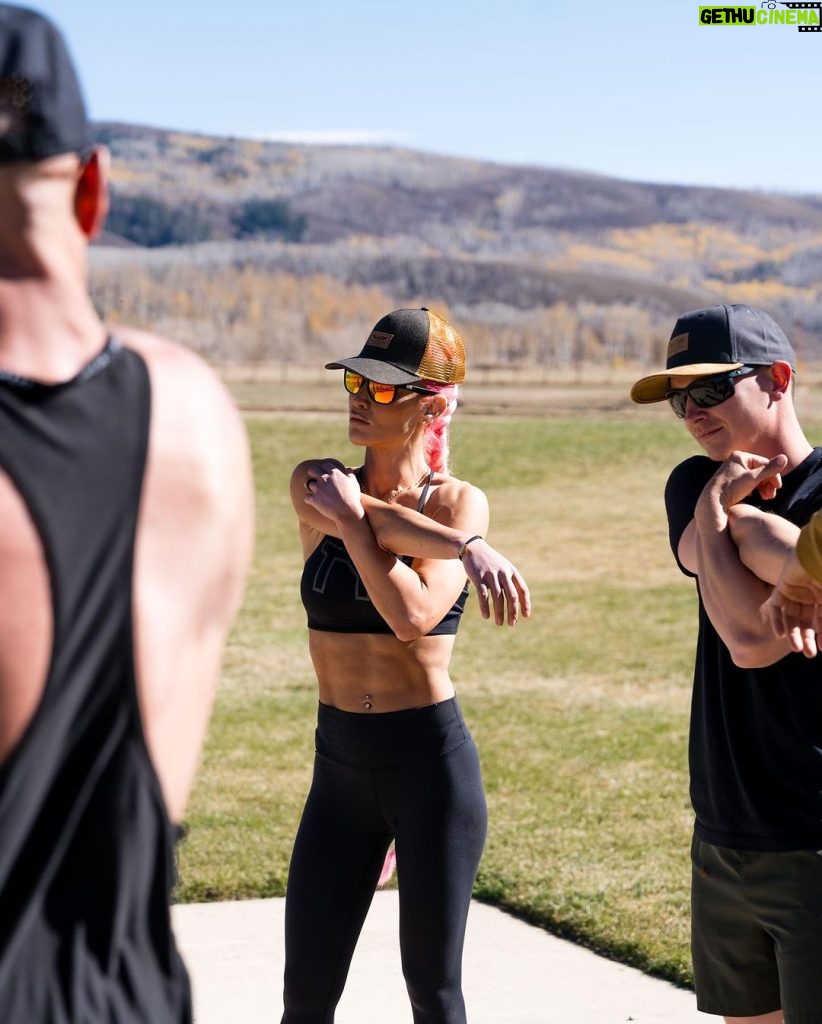Natalie Eva Marie Instagram - Getting a workout in with our guides in between hunts @threeforksranchlodge . - Hiking all morning and early evening at 7,000 + ft is no joke, even less of a joke when you are packing out 350lbs of meat. #StayReady - Workout fit: @tyrsport 📸 @travperk_photo The Lodge and Spa at Three Forks Ranch