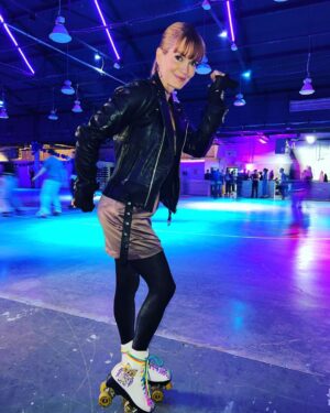 Nathalie Boltt Instagram - The boots worked! And we all blew off a little steam. Next week: spins, leaps and the splits. 🛼 #rollerskating #purplerainparty☔️☔️ @rollaskateclub