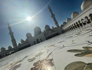Nathalie Emmanuel Instagram - One of the most beautiful places I have ever seen… #SheikhZayedGrandMosque in Abu Dhabi.

Thank you @aliaalmazrouei for organising such a special tour, of what is such a sacred place for so many, and for lending me an abaya to wear.

After taking in this breathtaking place, we ended the tour with a display talking about “People of Determination” a phrase used instead of “people with disabilities”. To see this level of inclusion was so wonderful. The term itself reflected what I often think about the people I know who navigate life with a disability… who do not let it stop them achieving their goals… who push through in a world that can be so unkind and exclusionary…. That their determination and perseverance is something to be celebrated and emulated. ❤️❤️❤️