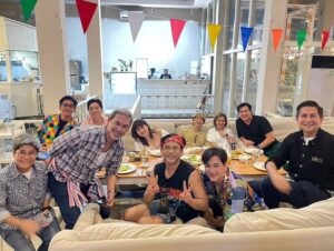 Natthawut Skidjai Instagram - ตีท้ายครัวปาร์ตี้ปีใหม่!!!……..ไม่สนุกเท่าไหร่ เบื่อๆ #กลับบ้านยังไงฟระ…จำไม่ได้