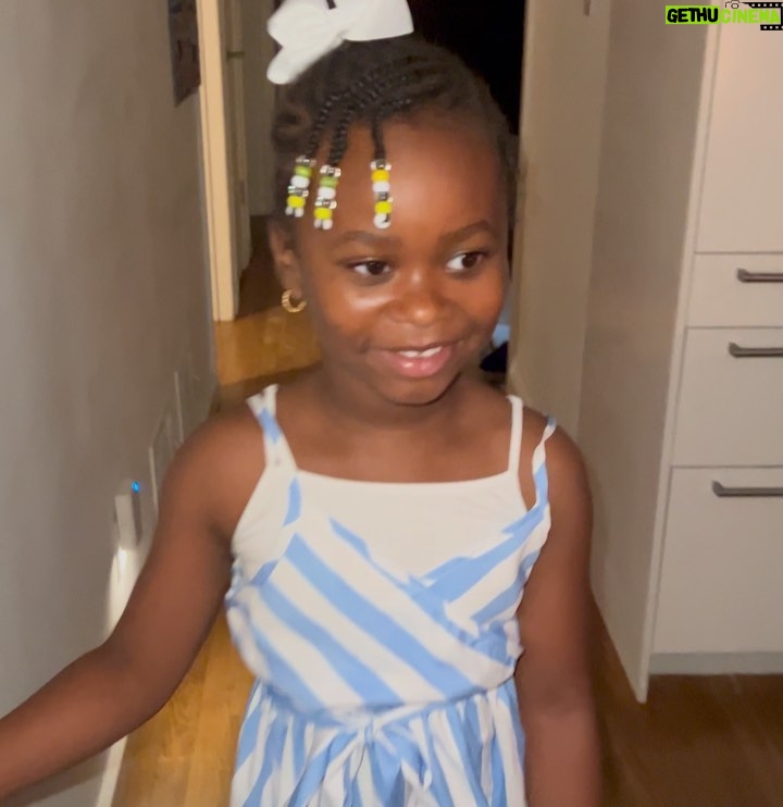 Naturi Naughton Instagram - HAPPY BIRTHDAY to my Zuri Belle!🎂❤️I can’t believe I have a 6 Year old!🥲🎉 You are growing up so fast… 😭but I’m so proud of the sweet, funny, kind, energetic, fearless, artsy, dramatic, perceptive,& intelligent little girl you are growing into! When I look at you, I see a better version of myself! Thank you for making my #DaughterDreams come Tru😜 #July19th #cancerbaby #MyLifeWasForeverChanged #BlessedToBeYourMom ❤️ New York, New York