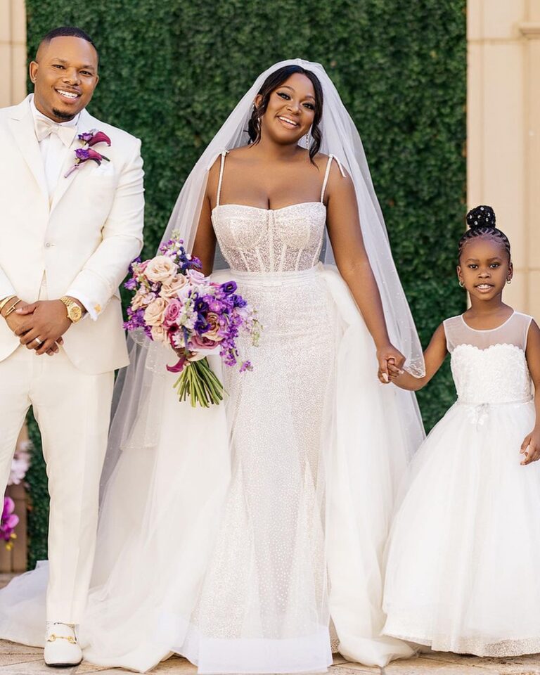 Naturi Naughton Instagram - 💜I will NEVER forget this day! 4/2/22💜 HAPPY 1st ANNIVERSARY Husband #TwoLewis 😘 We had the most LIT 🔥 Wedding…it was Soo US & We are having the most beautiful marriage & now soon come #BabyLewis 🎉🤰🏾There’s so much to be grateful for! God I thank you for the gift of #TrueLove & for the opportunity to marry my BEST FRIEND! 📸 @stanlophotography Gorg Wedding planning by @ellybevents Still not over my dresses! Thx @vaingloriousbrides #SpringWedding #BlackLove #1Year #InfinityAndBeyond #HappyAnniversary #family #LewisLegacy 🙌🏾💜 New York, New York