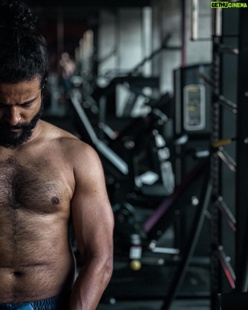 Neeraj Madhav Instagram - Getting there…slowly but surely 💪🏾 #RDX - with @bheegaran