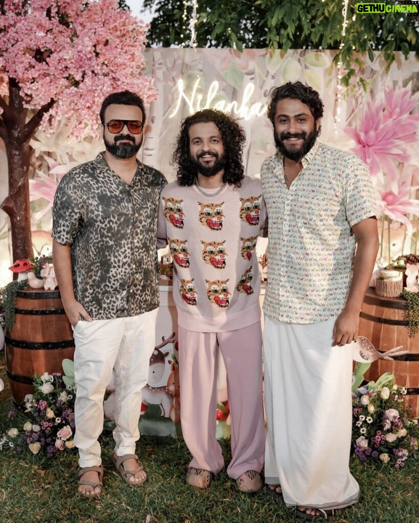 Neeraj Madhav Instagram - When ‘The Boys’ show up in style ! 👊🏾😎 #partytime