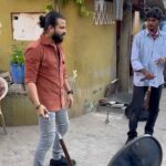 Neeraj Madhav Instagram - Discussing the finishing move with the stunt team ⛓️ #colonyfightscene #RDX #xavier