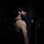 Neeraj Madhav Instagram - For the present look of Xavier, I had to look built & strong but also be able to perform stunts. So we needed muscles, flexibility & agility. @bheegaran & I worked on a routine involving weight training combined with a lot of movement exercises, cardio & HIIT. I believe the training also helped to strengthen my joints and quickly recover from injuries. This was the only time in my life I consistently hit the gym because I clearly had a goal to achieve ; Xavier had to be convincing enough on screen that he can stand agianst a mob of goons. And I believe I was able to deliver that. Thank you @bheegaran for helping me achieve it, can’t wait to get back to gym and get in shape again 💪🏾 #RDX #xavier #training #fitness #cardio #HIIT