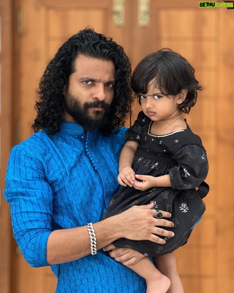 Neeraj Madhav Instagram - Xavi & Lil Xavi ⛓️🥋 #Kalipponam #idiyonam #RDX💥👊🏽 #Nilanka #NJ 📸 @navneeth_madhav